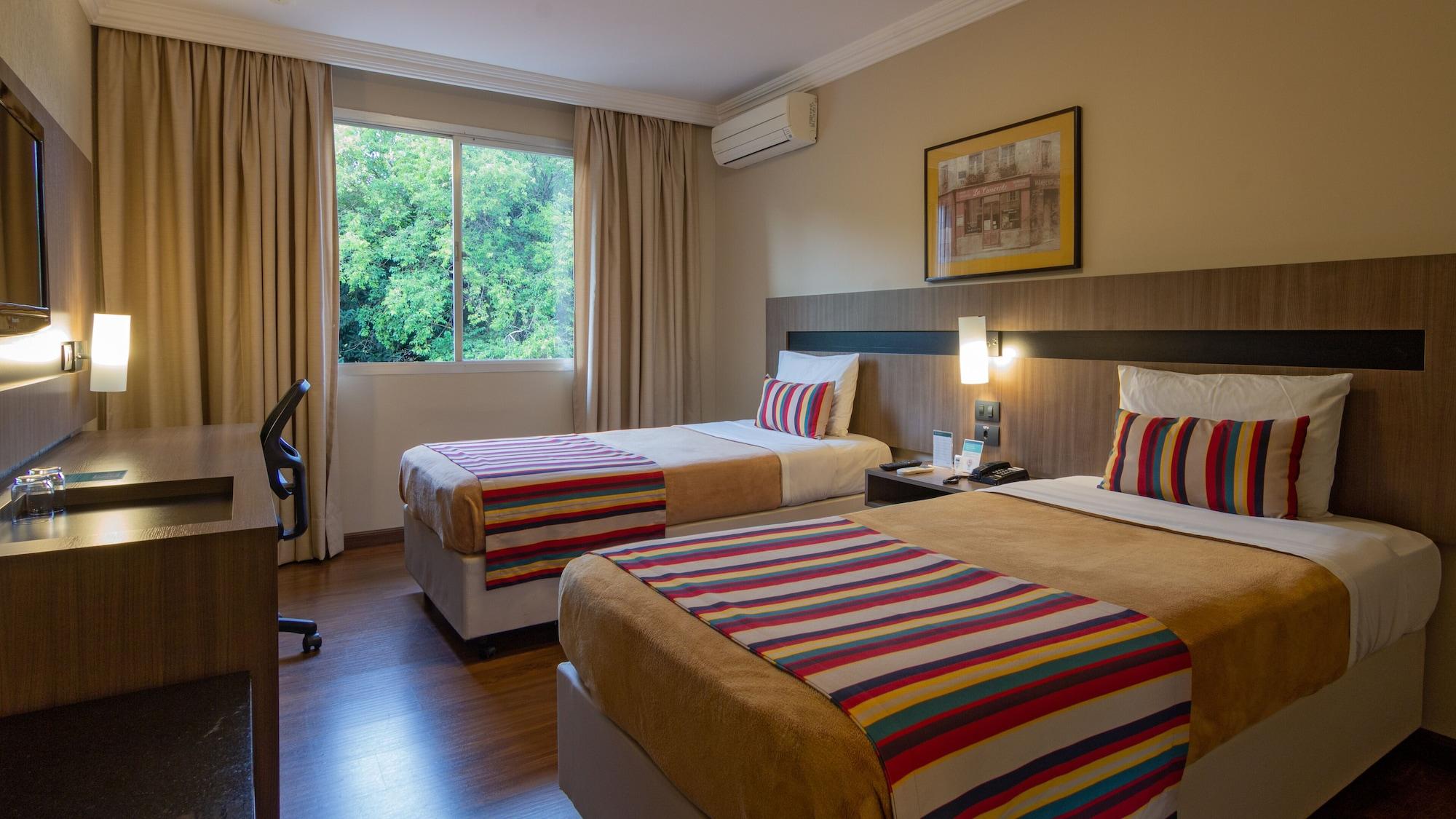 Hotel Deville Express Cascavel Cascavel  Exterior photo