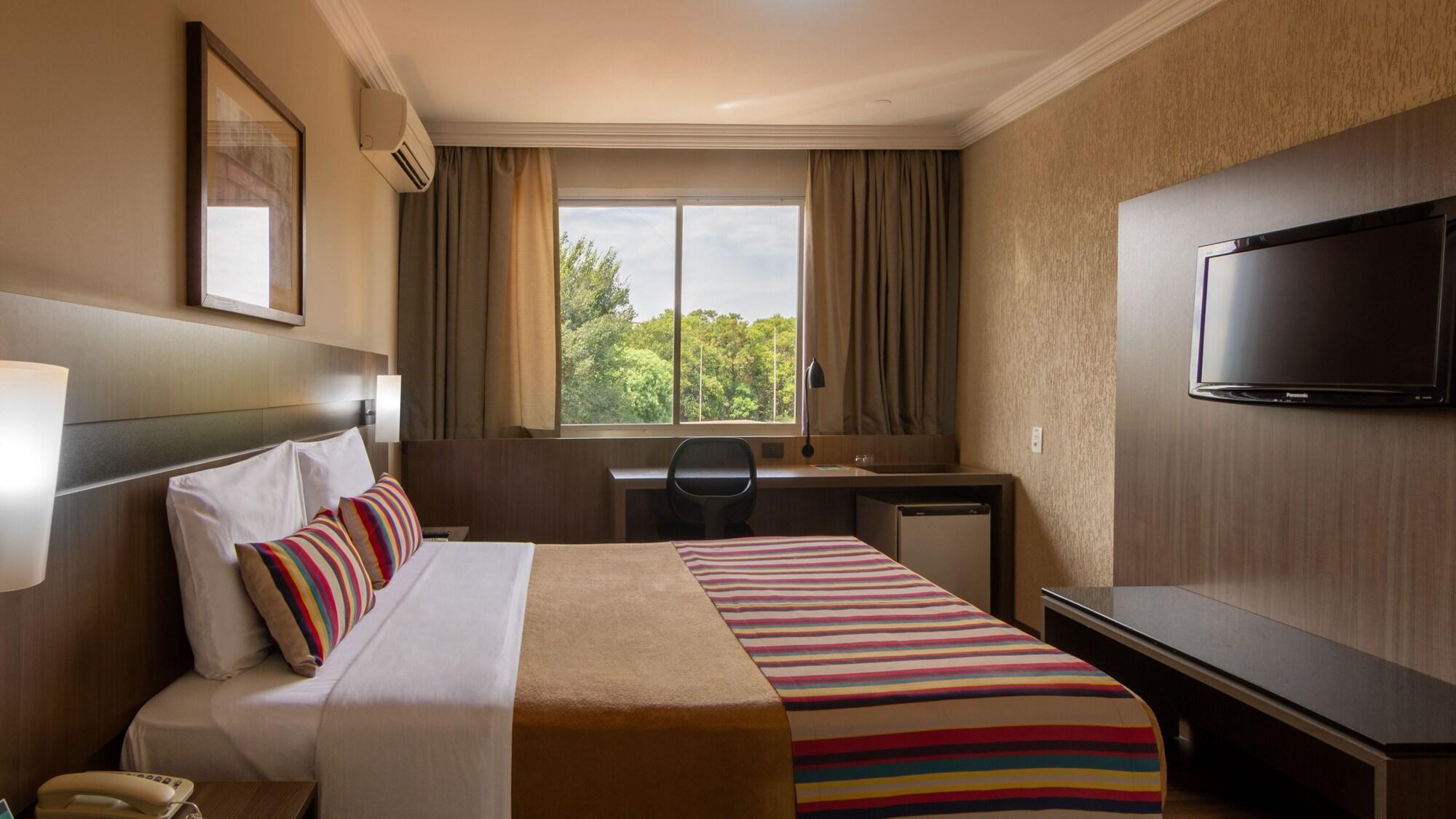 Hotel Deville Express Cascavel Cascavel  Exterior photo