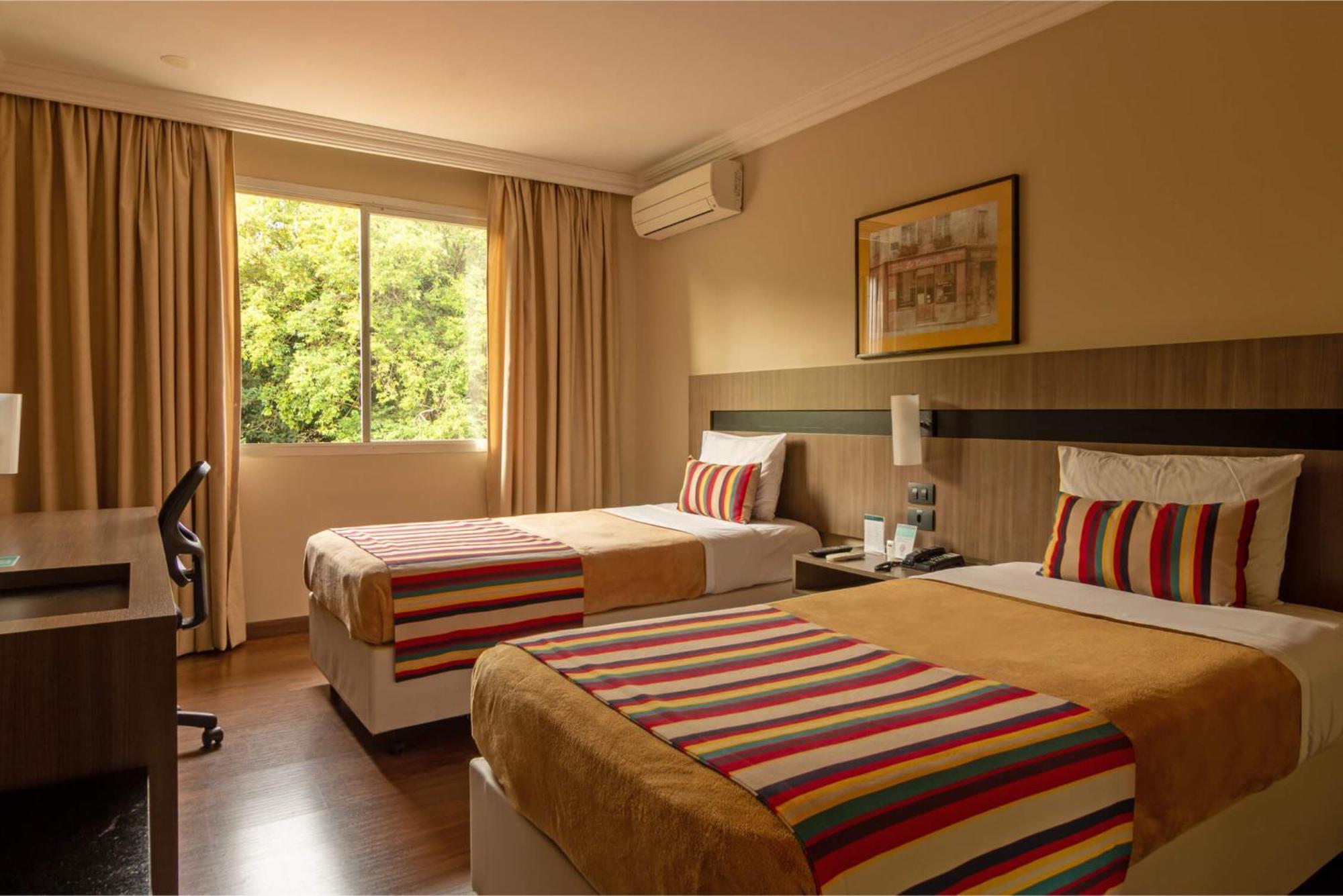 Hotel Deville Express Cascavel Cascavel  Exterior photo