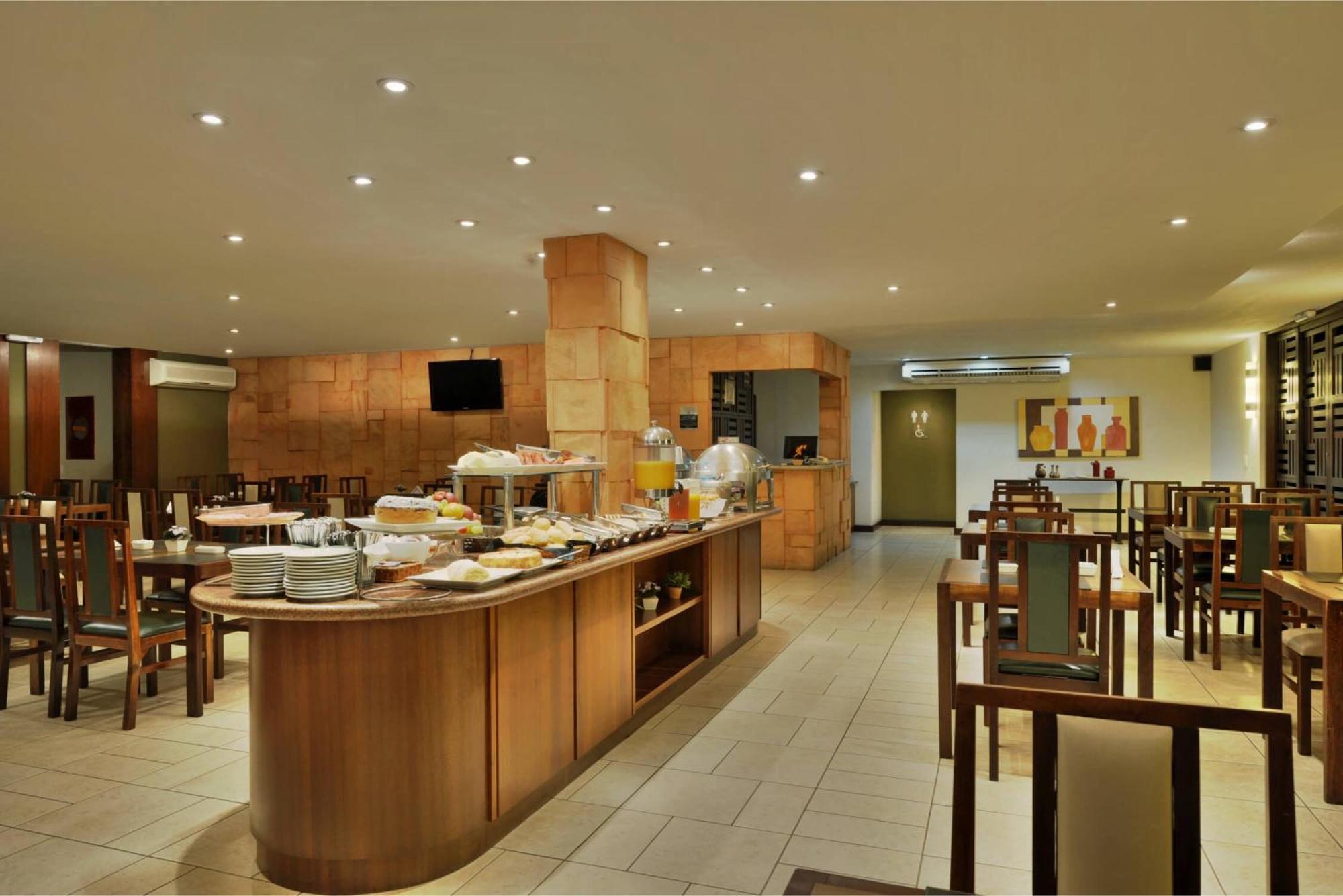 Hotel Deville Express Cascavel Cascavel  Exterior photo