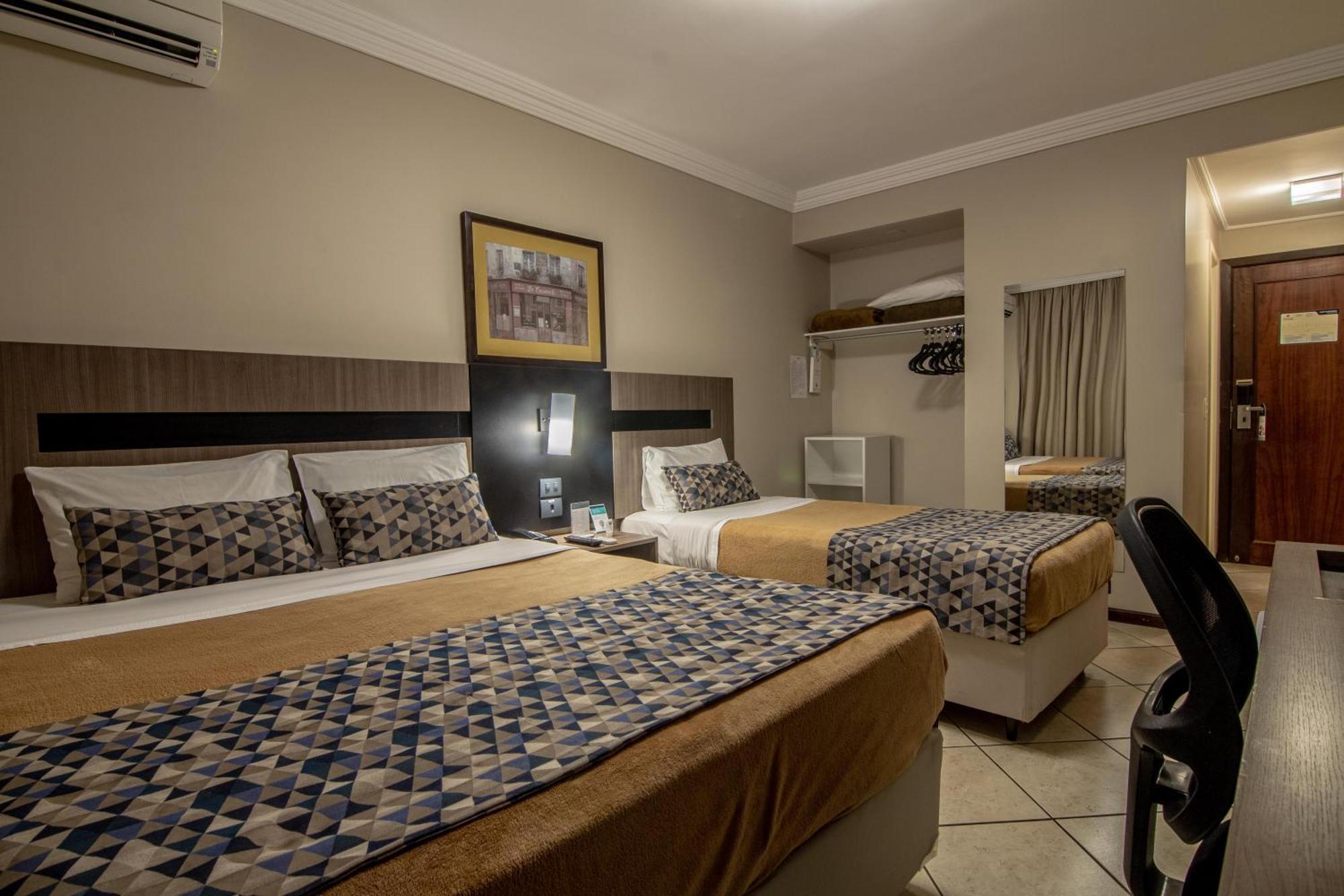 Hotel Deville Express Cascavel Cascavel  Exterior photo